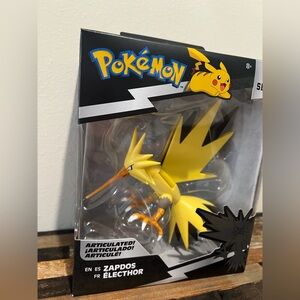 Pokemon Select Series 2 Zapdos 6” Articulated Figure with Display Stand